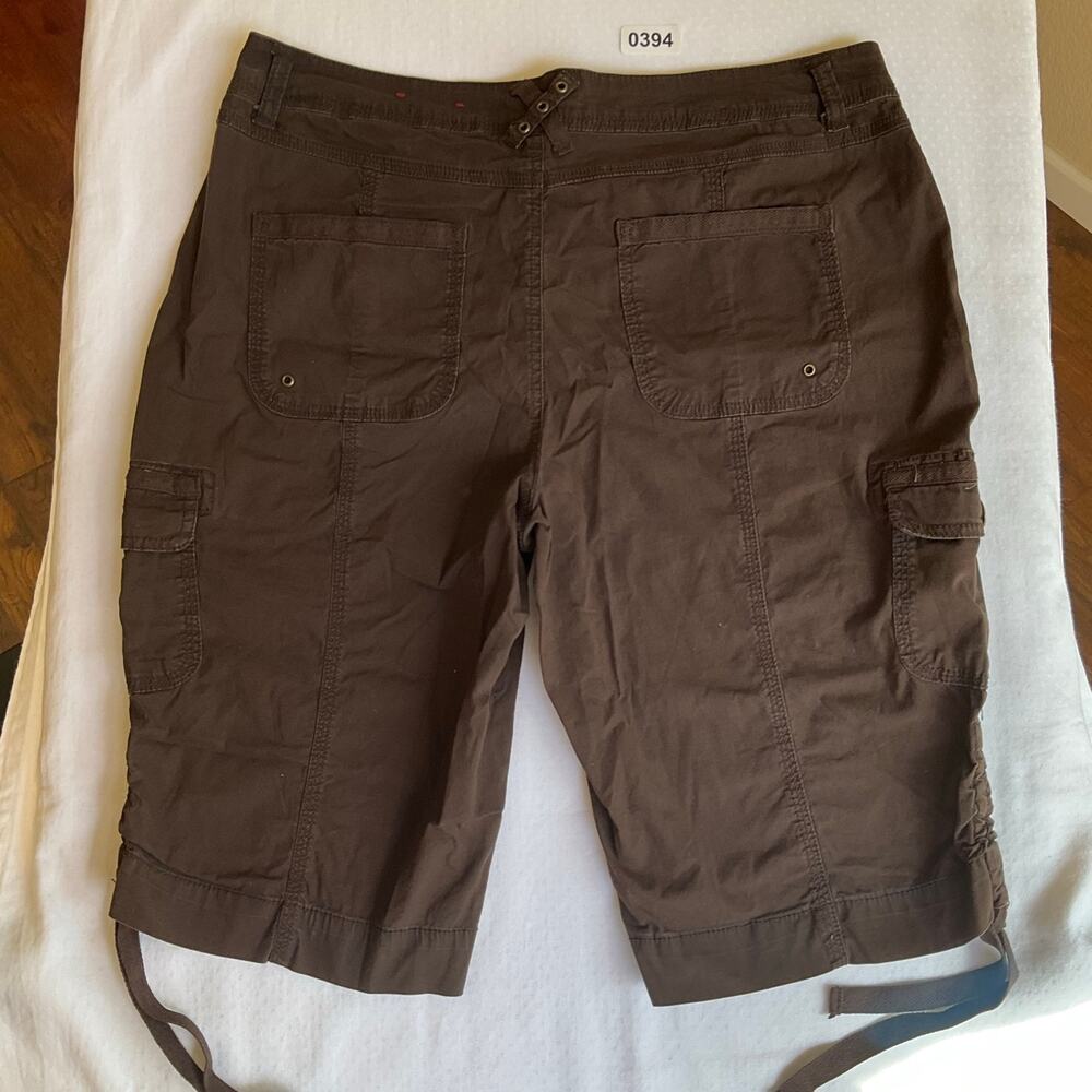 CB Mens Cargo Khaki Shorts size 10, Brown - Picture 9 of 9